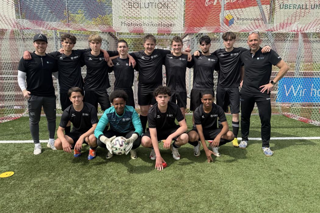 Mannschaftsfoto Fussballturnier der Berufsfachschulen Mannschaftsfoto Fussballturnier der Berufsfachschulen