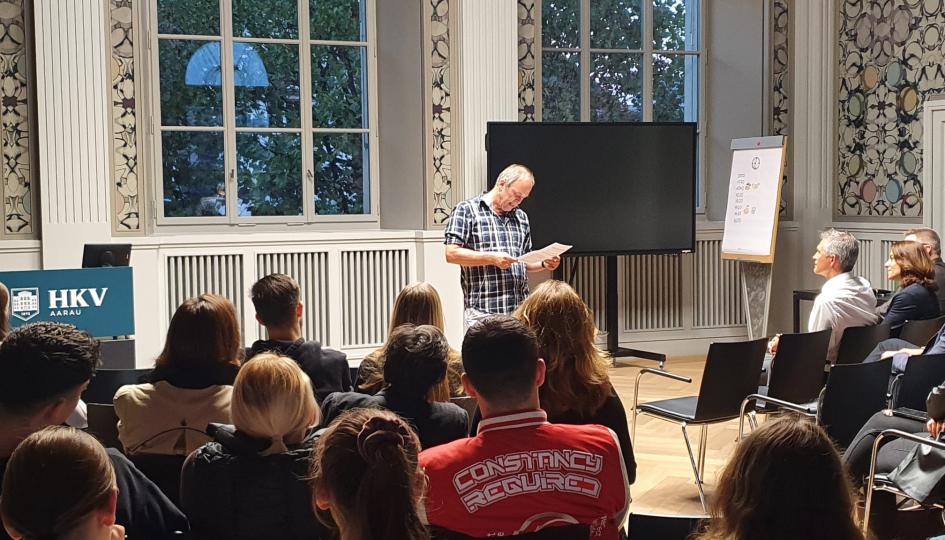 Urs Troxler: Slam-Poet, Kabarettist, Lehrer