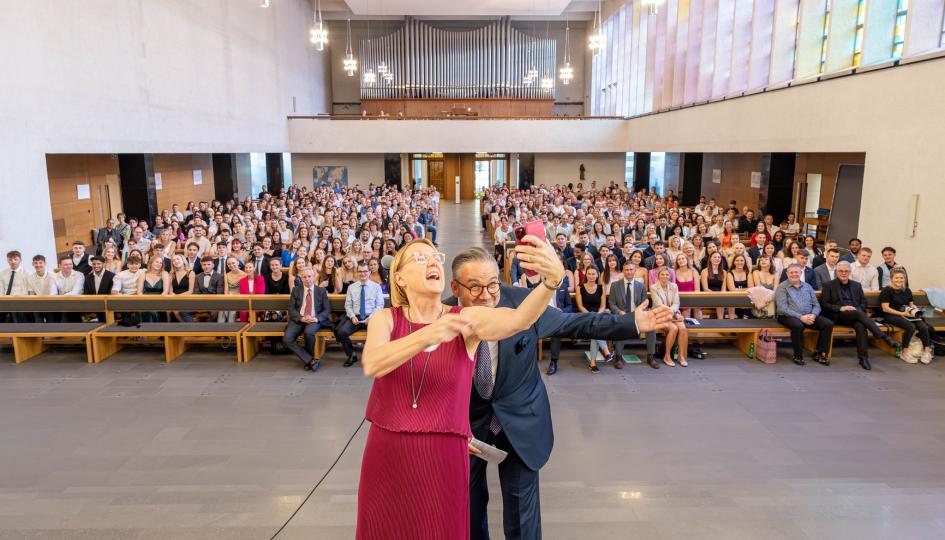 Bilder Abschlussfeiern und Bestenliste 2023