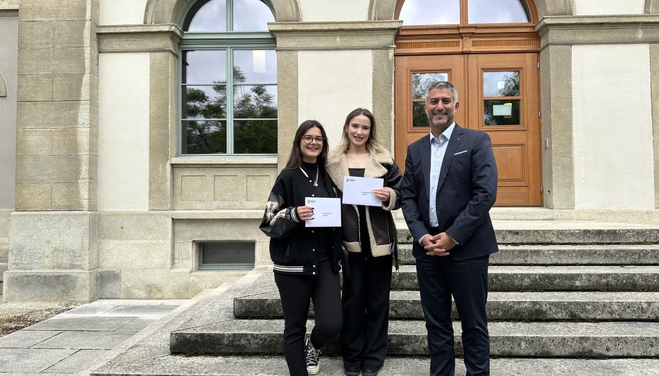 Preisübergabe beste Projektarbeiten